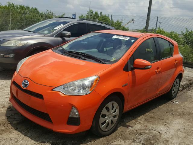 JTDKDTB34D1039535 - 2013 TOYOTA PRIUS C ORANGE photo 2