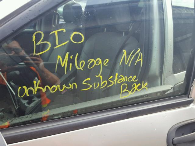 1GNDV23118D164811 - 2008 CHEVROLET UPLANDER L 银色 照片 10