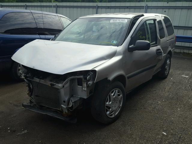 1GNDV23118D164811 - 2008 CHEVROLET UPLANDER L 银色 照片 2