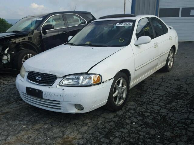 3N1BB51D51L122717 - 2001 NISSAN SENTRA SE WHITE photo 2