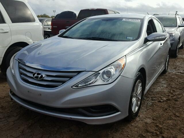 5NPEB4AC5EH913721 - 2014 HYUNDAI SONATA SILVER photo 2