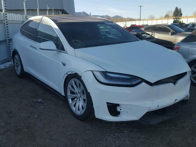 5YJXCAE22GF010689 - 2016 TESLA MODEL X WHITE photo 1