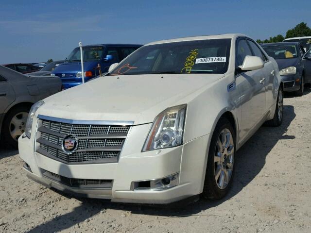 1G6DP57V580117065 - 2008 CADILLAC CTS HI FEA WHITE photo 2