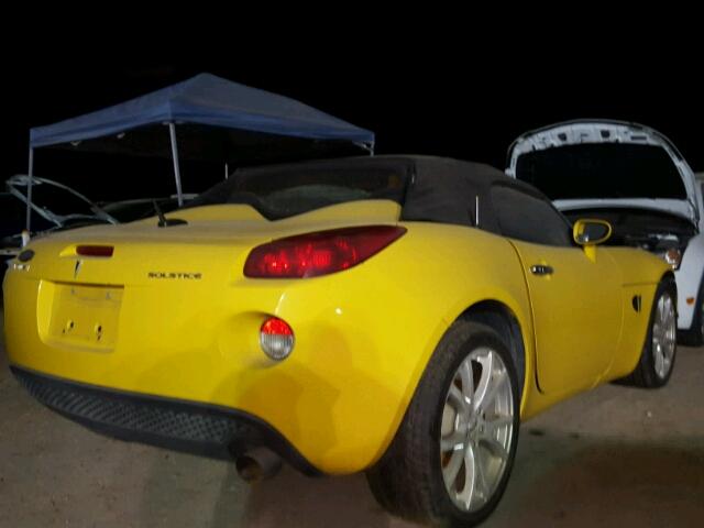 1G2MC35B58Y124691 - 2008 PONTIAC SOLSTICE YELLOW photo 4