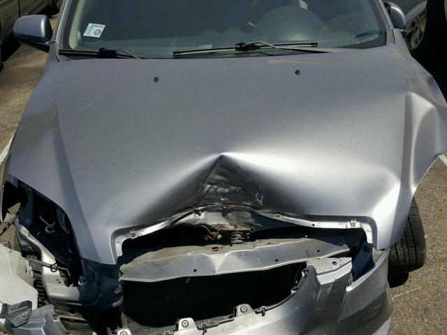 KL1TD56EX9B369359 - 2009 CHEVROLET AVEO LS GRAY photo 7