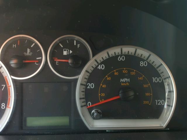 KL1TD56EX9B369359 - 2009 CHEVROLET AVEO LS GRAY photo 8