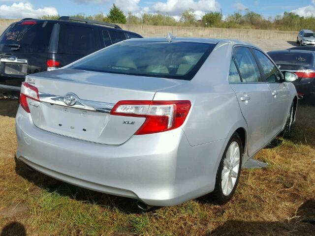 4T1BK1FKXCU513136 - 2012 TOYOTA CAMRY SILVER photo 4