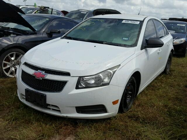 1G1PC5SH5C7324040 - 2012 CHEVROLET CRUZE WHITE photo 2