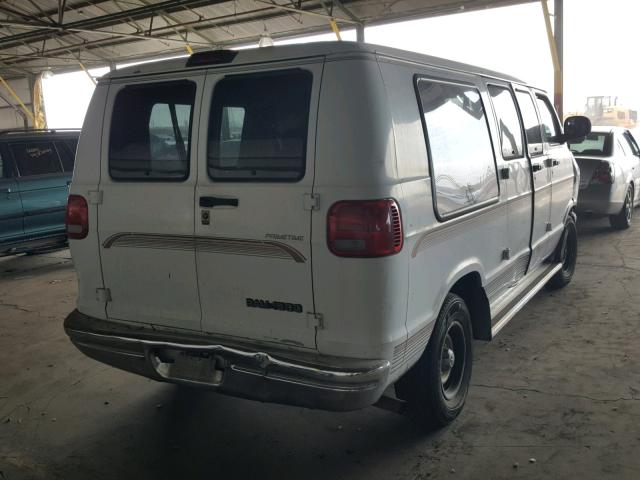 2B6HB11Y4WK149756 - 1998 DODGE RAM VAN B1 WHITE photo 4