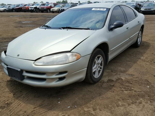 2B3HD46R5XH737819 - 1999 DODGE INTREPID GREEN photo 2