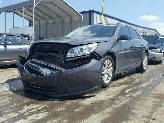 1G11D5RR6DF118279 - 2013 CHEVROLET MALIBU 1LT GRAY photo 2