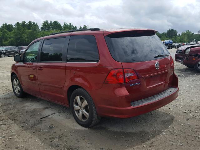 2V8HW34119R579772 - 2009 VOLKSWAGEN ROUTAN SE RED photo 3