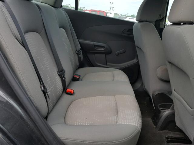 1G1JA5SH4G4110434 - 2016 CHEVROLET SONIC LS GRAY photo 6