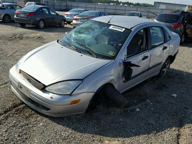 1FAFP33P21W103652 - 2001 FORD FOCUS LX SILVER photo 2