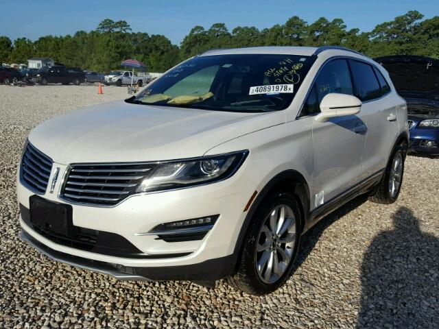 5LMCJ1A94FUJ27549 - 2015 LINCOLN MKC WHITE photo 2