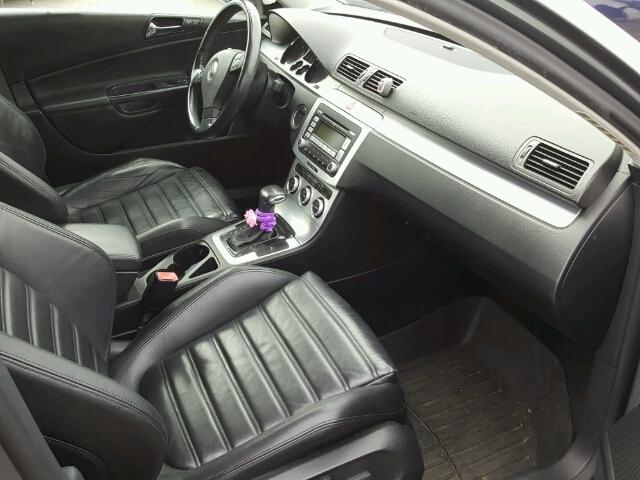 WVWDU93C28P091548 - 2008 VOLKSWAGEN PASSAT VR6 GRAY photo 5