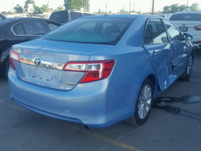 4T1BD1FK9CU031901 - 2012 TOYOTA CAMRY HYBR 蓝色 照片 4