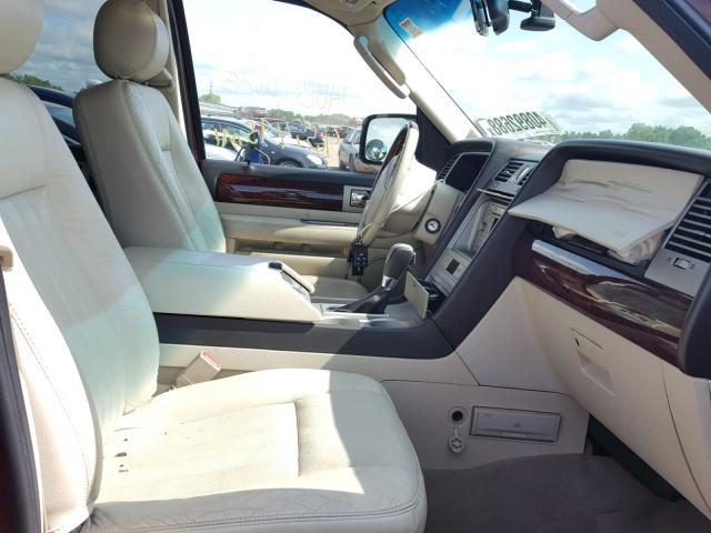 5LMFU28R33LJ20805 - 2003 LINCOLN NAVIGATOR მუქწითელი ფოტო 5