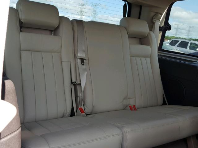 5LMFU28R33LJ20805 - 2003 LINCOLN NAVIGATOR მუქწითელი ფოტო 9