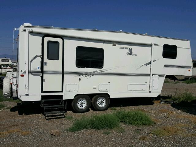 4N15N242320115226 - 2002 ARCT FOX CAMPER WHITE photo 10