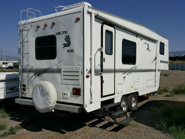 4N15N242320115226 - 2002 ARCT FOX CAMPER WHITE photo 4