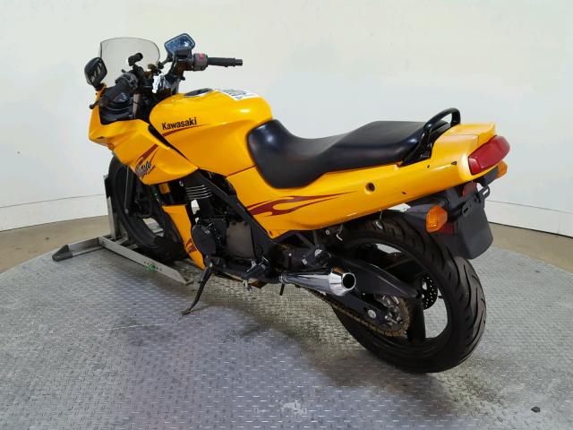 JKAEXVD107A104696 - 2007 KAWASAKI EX500 D YELLOW photo 6