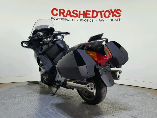 JH2SC5105AK800317 - 2010 HONDA ST1300 BLACK photo 6