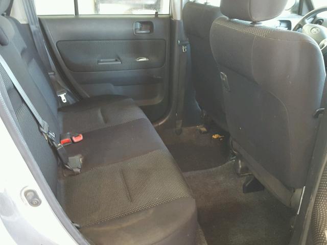 JTLKT334X54025668 - 2005 TOYOTA SCION XB Silber Foto 6
