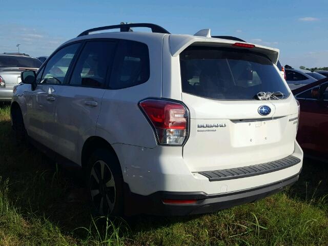 JF2SJADC6HH403527 - 2017 SUBARU FORESTER 2 WHITE photo 3