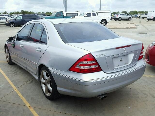 WDBRF52H26A887656 - 2006 MERCEDES-BENZ C GENERATI SILVER photo 3