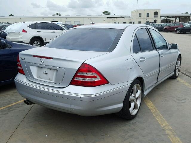 WDBRF52H26A887656 - 2006 MERCEDES-BENZ C GENERATI SILVER photo 4