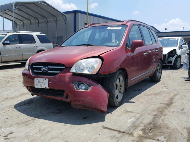 KNAFG525177023989 - 2007 KIA RONDO BASE RED photo 2