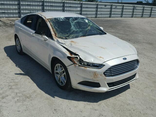 3FA6P0H75GR211251 - 2016 FORD FUSION SE WHITE photo 1