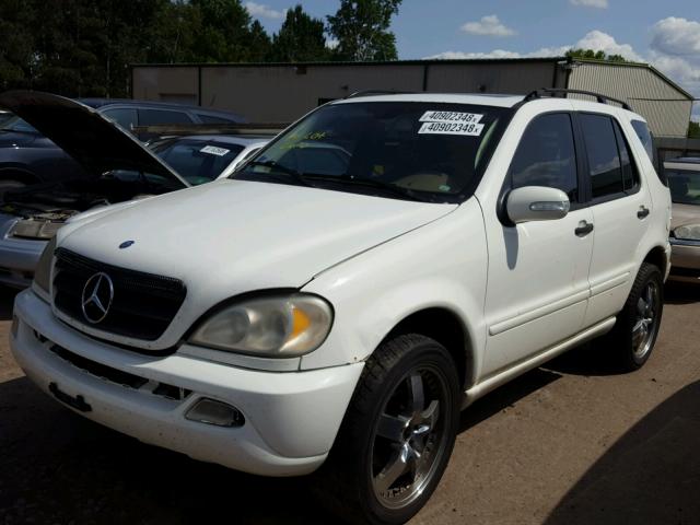 4JGAB57E55A530832 - 2005 MERCEDES-BENZ ML 350 WHITE photo 2