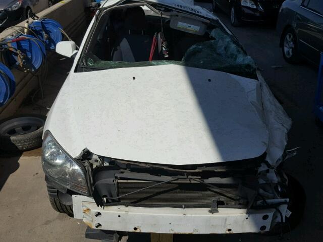 1G1ZC5E02CF124429 - 2012 CHEVROLET MALIBU 1LT WHITE photo 7