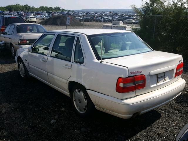 YV1LS5549W1437427 - 1998 VOLVO S70 WHITE photo 3