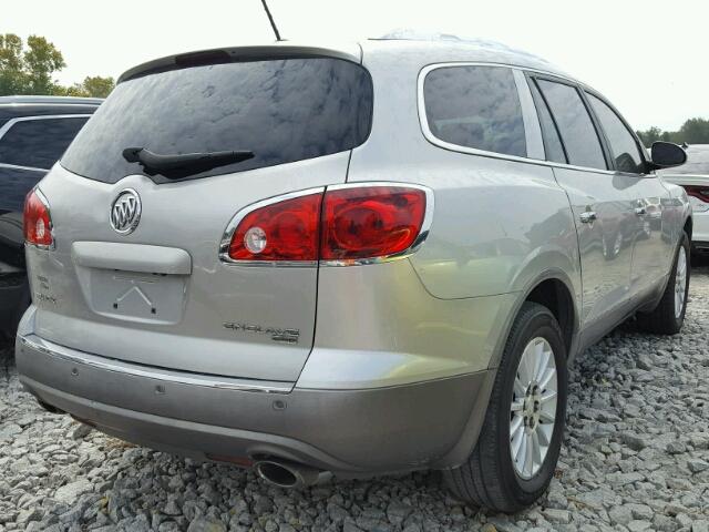 5GAER23738J104862 - 2008 BUICK ENCLAVE SILVER photo 4