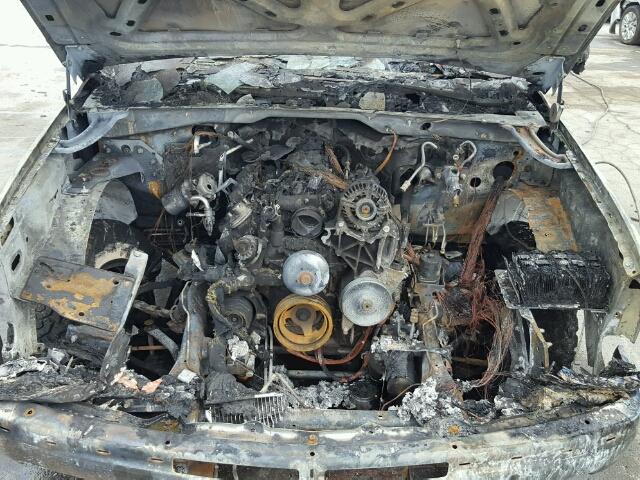 1GNEK13T15J195773 - 2005 CHEVROLET TAHOE K150 BURN photo 7