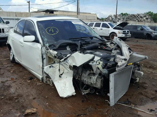 WBANV135X8C150354 - 2008 BMW 528 XI WHITE photo 1