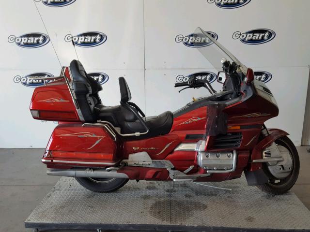 1HFSC2211WA000020 - 1998 HONDA GL1500 A BURGUNDY photo 9