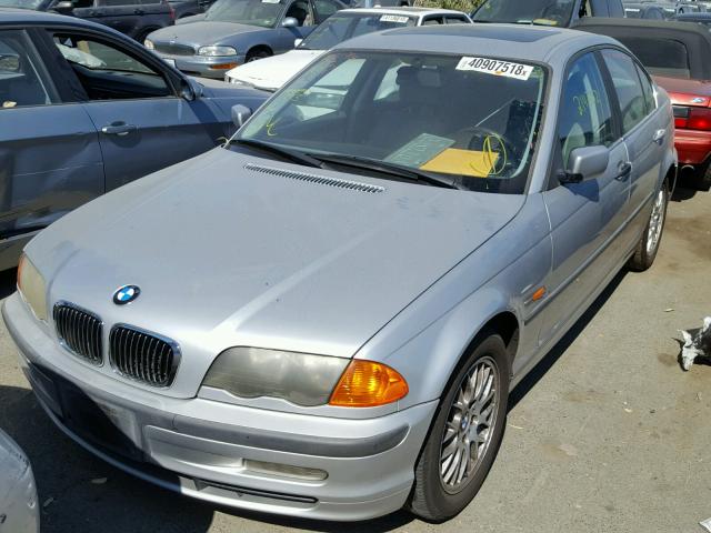 WBAAM5330XFR02809 - 1999 BMW 328I AUTOM SILVER photo 2