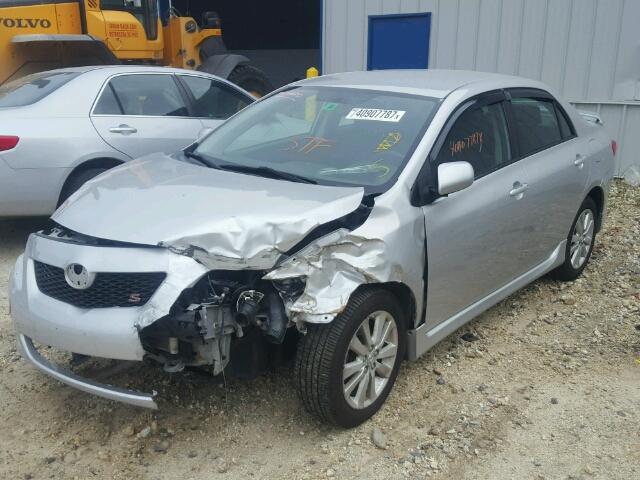 1NXBU40E69Z142533 - 2009 TOYOTA COROLLA BA SILVER photo 2