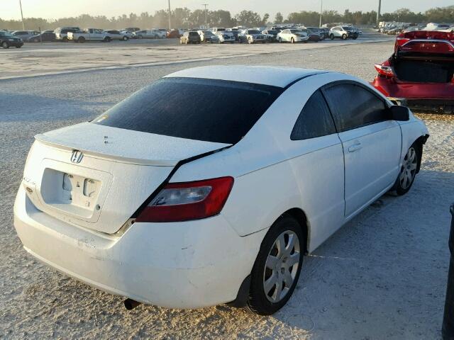 2HGFG12648H502337 - 2008 HONDA CIVIC WHITE photo 4