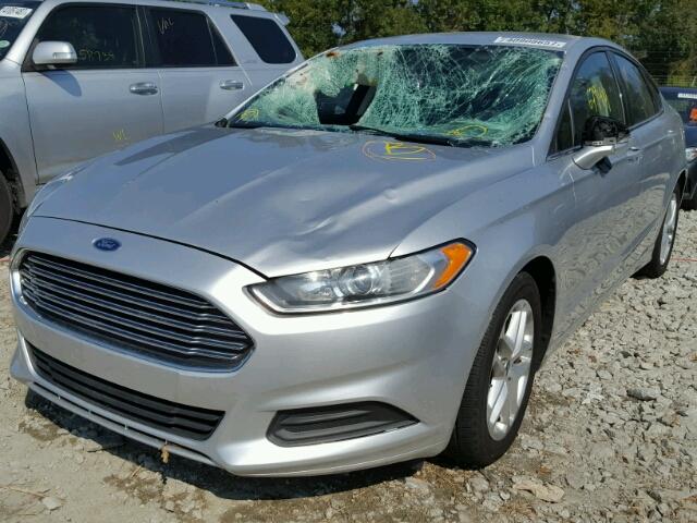 3FA6P0H75FR236231 - 2015 FORD FUSION SE SILVER photo 2