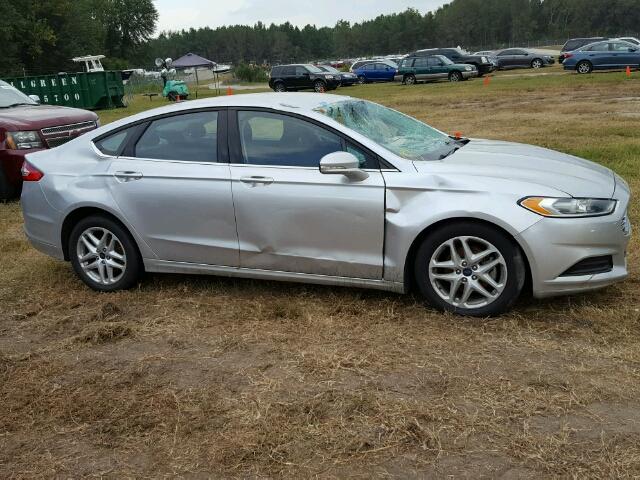 3FA6P0H75FR236231 - 2015 FORD FUSION SE SILVER photo 9