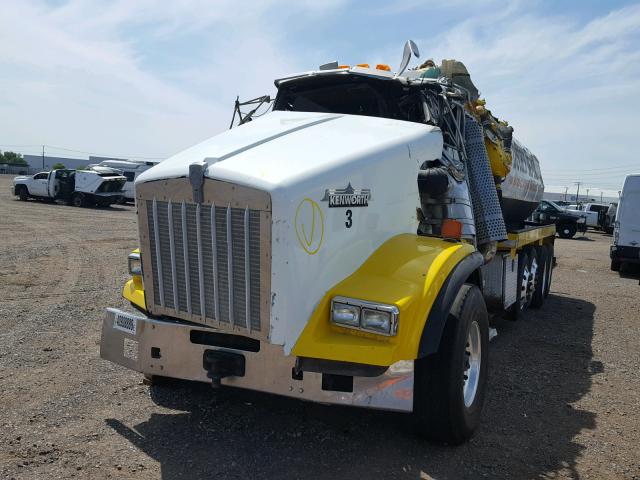 1NKDX4TX56J115031 - 2006 KENWORTH CONSTRUCTI YELLOW photo 2