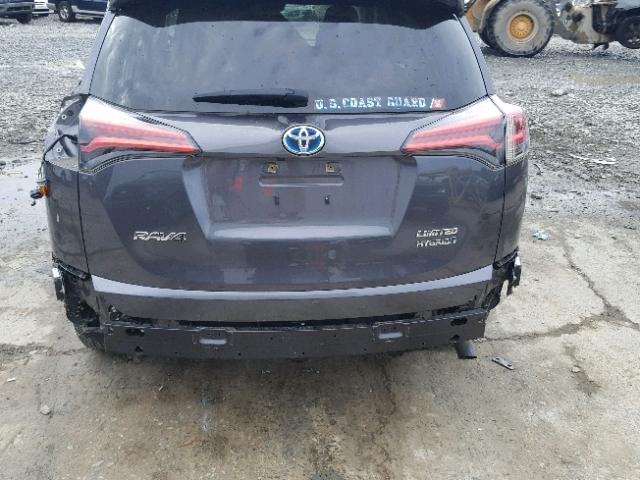 JTMDJREVXGD005961 - 2016 TOYOTA RAV4 HV LI GRAY photo 9