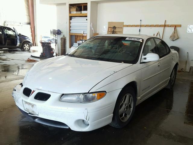 1G2WP52K61F189466 - 2001 PONTIAC GRAND PRIX WHITE photo 2