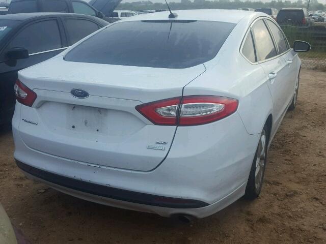 3FA6P0HR9DR245075 - 2013 FORD FUSION SE WHITE photo 4