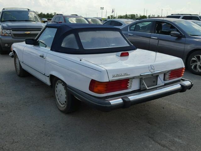 WDBBA48D4HA072263 - 1987 MERCEDES-BENZ 560 SL WHITE photo 3